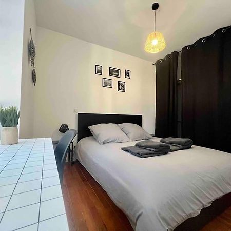 Appartement Climatise 4 Personnes / Centre-Ville Безансон Экстерьер фото