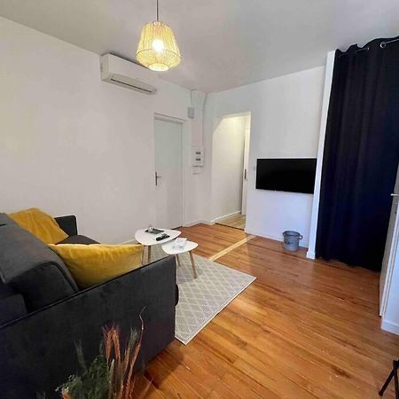 Appartement Climatise 4 Personnes / Centre-Ville Безансон Экстерьер фото